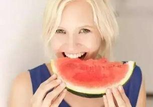 孕妇吃瓜被网暴,网络暴力现象引发社会关注